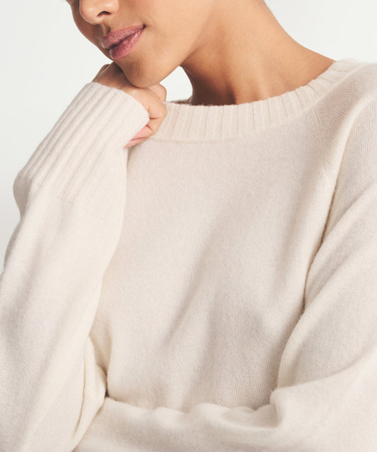Signature Cashmere Raglan Crewneck Sweater