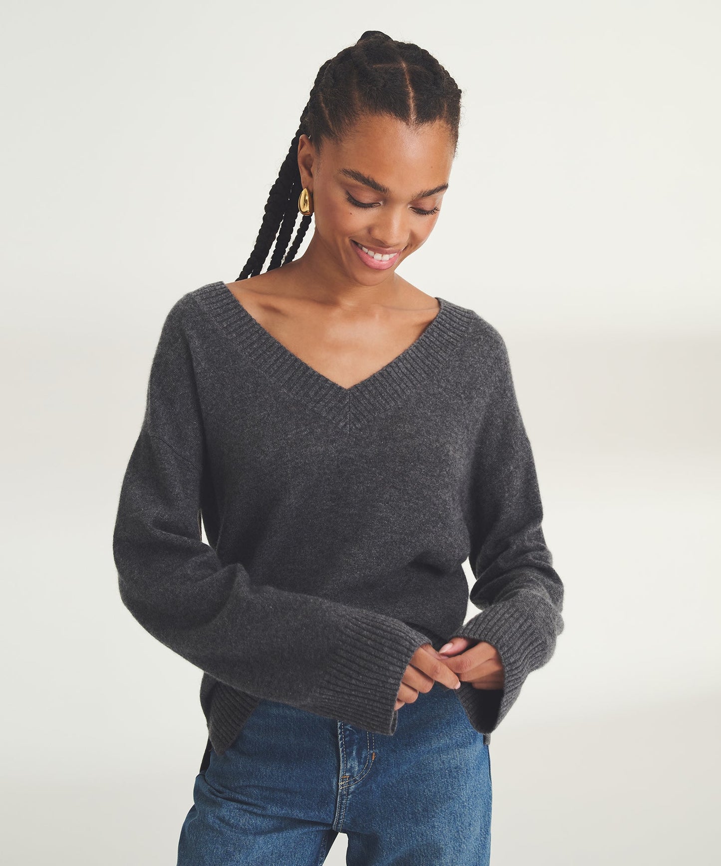Signature Cashmere Wide Sleeve V-Neck Sweater