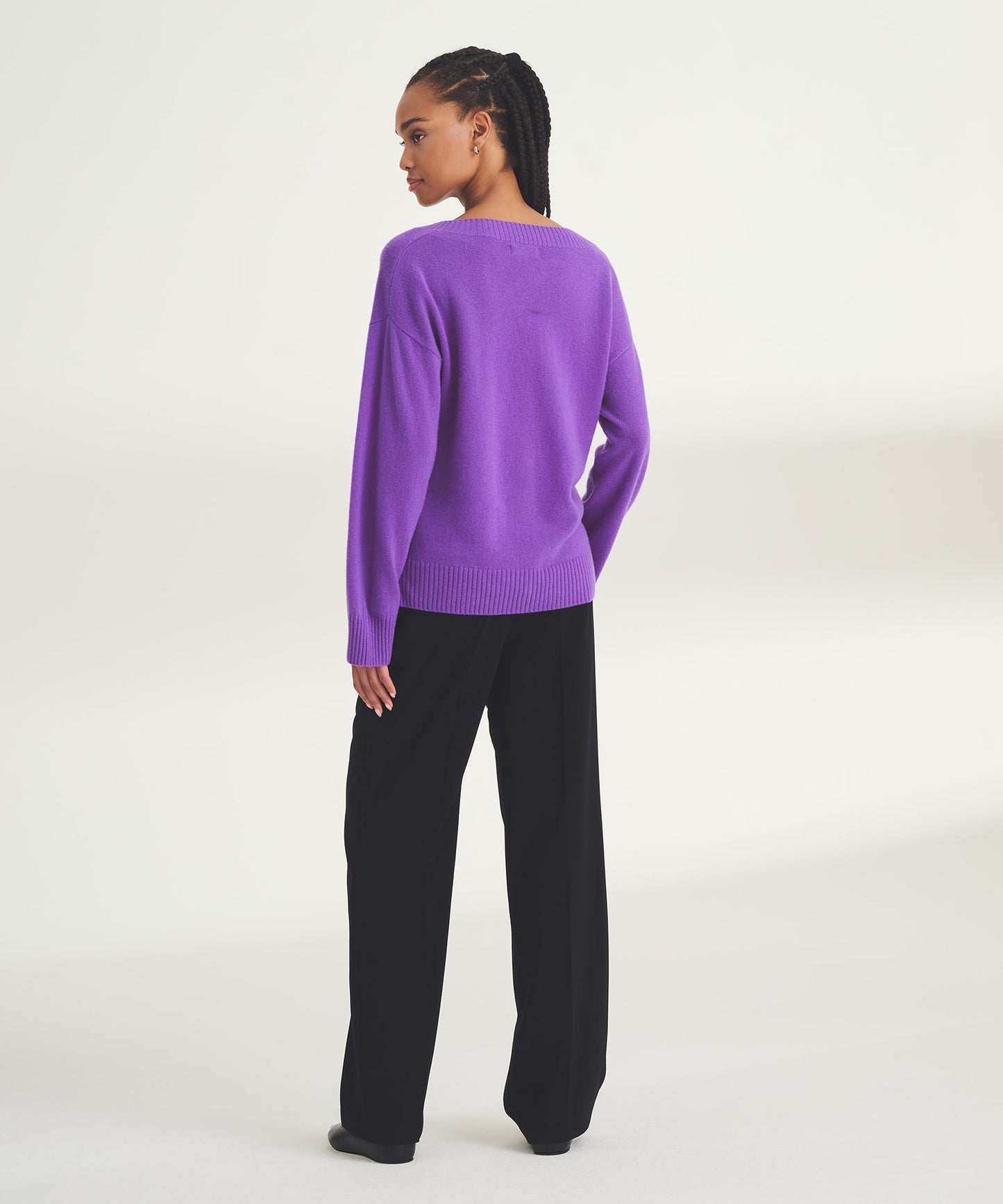 Signature Cashmere Wide Sleeve V-Neck Sweater