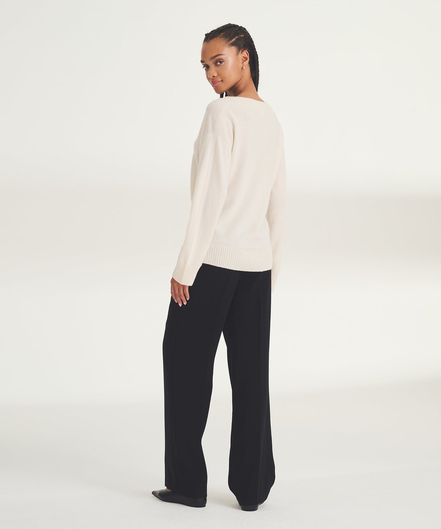 Signature Cashmere Wide Sleeve V-Neck Sweater
