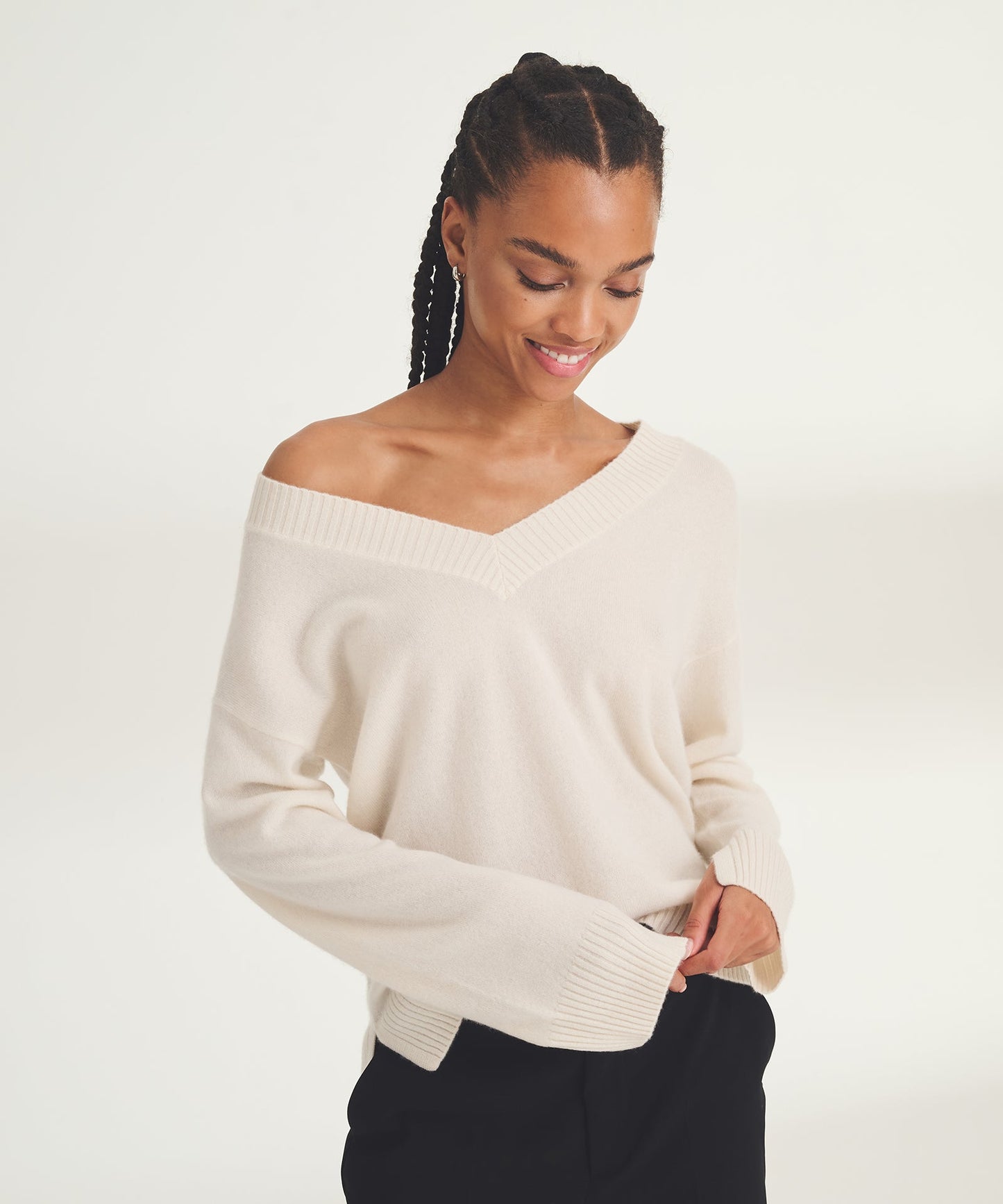 Signature Cashmere Wide Sleeve V-Neck Sweater