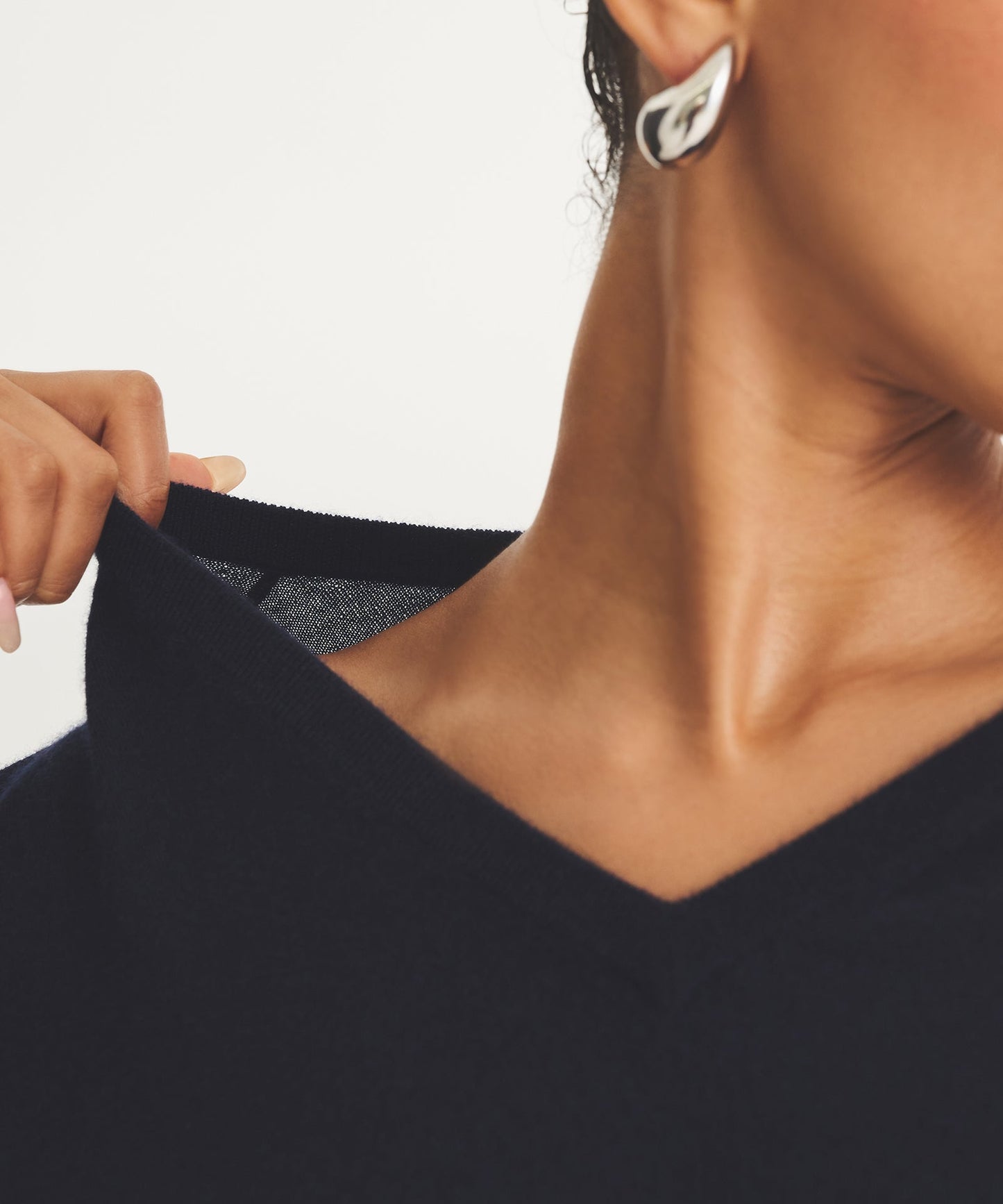 Super Fine Cashmere V-Neck