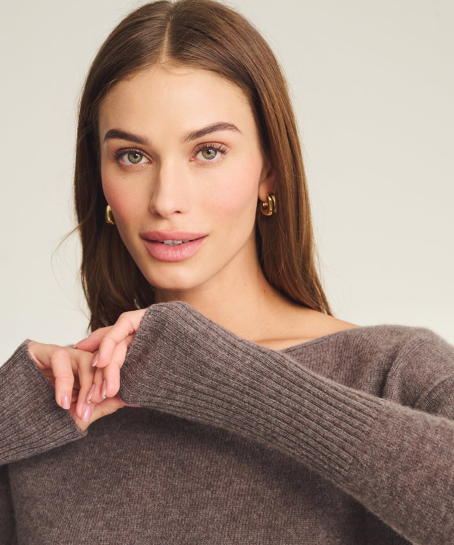 Lightweight Cashmere Boatneck Sweater