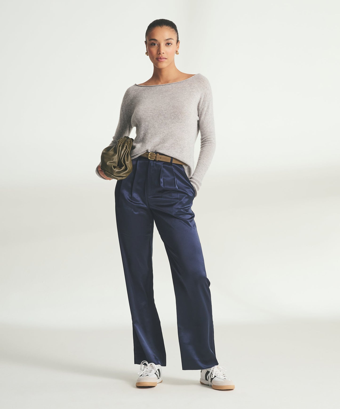 Lightweight Cashmere Boatneck Sweater