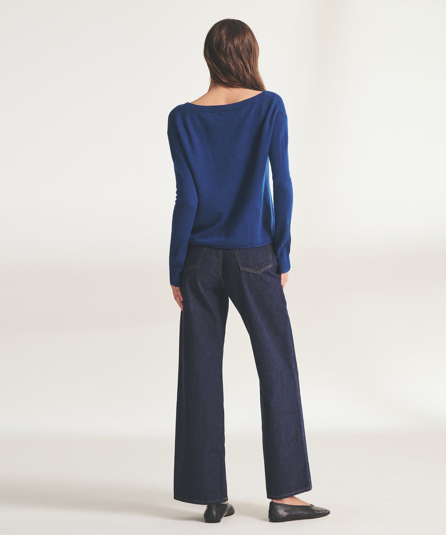 Lightweight Cashmere Boatneck Sweater