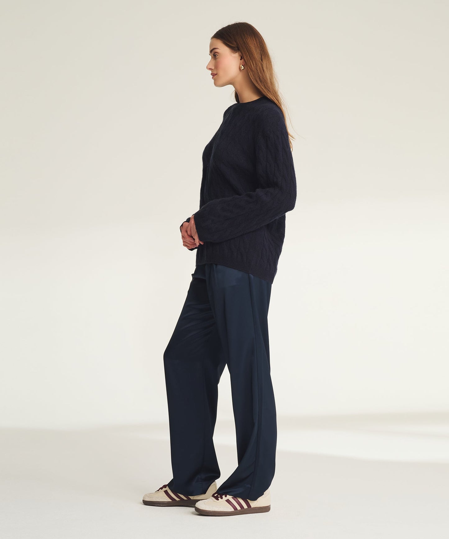 Lightweight Cashmere Cable Oversized Crewneck Sweater