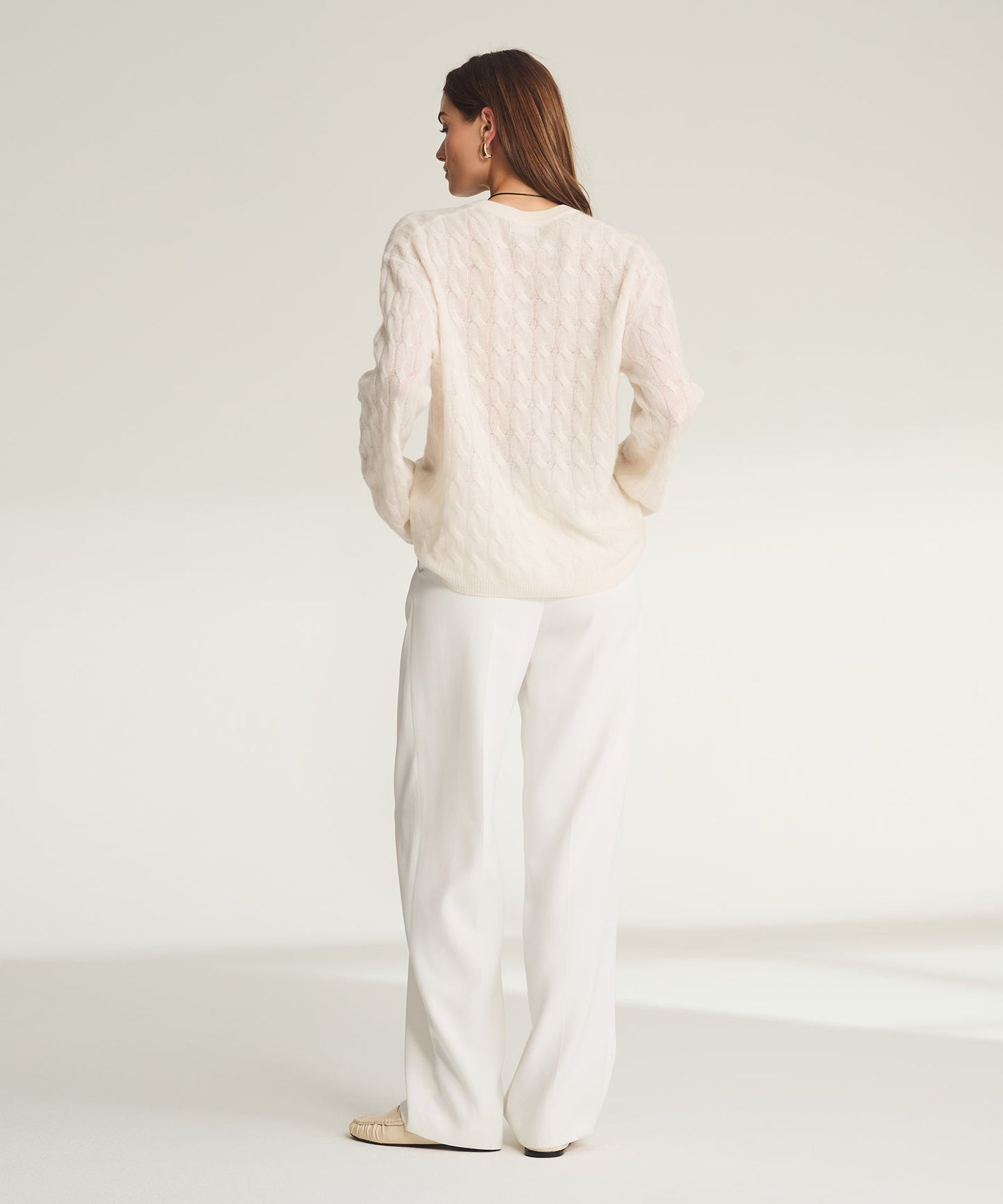 Lightweight Cashmere Cable Oversized Crewneck Sweater