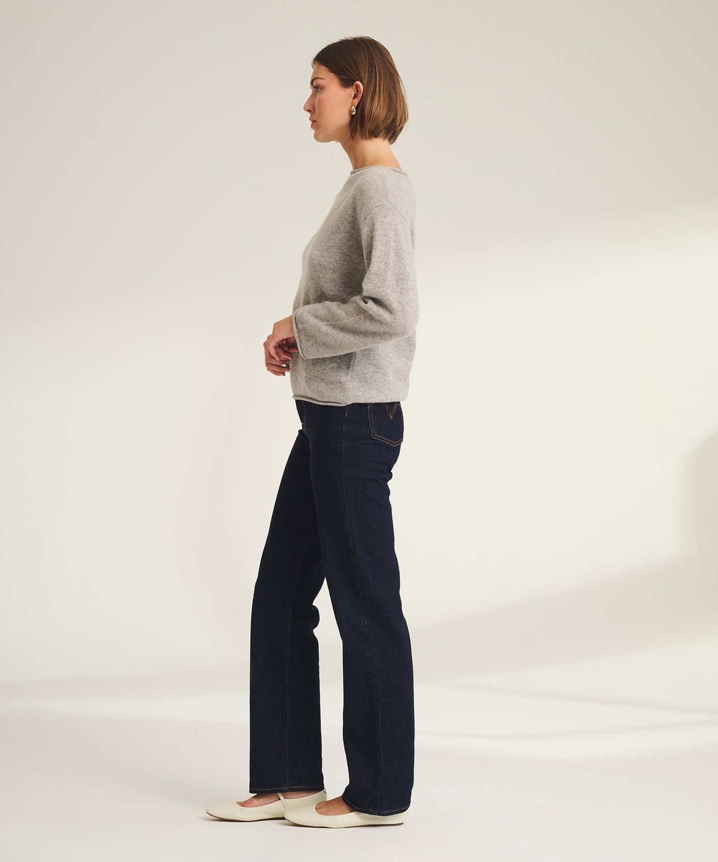 Lightweight Cashmere Relaxed Boatneck Sweater