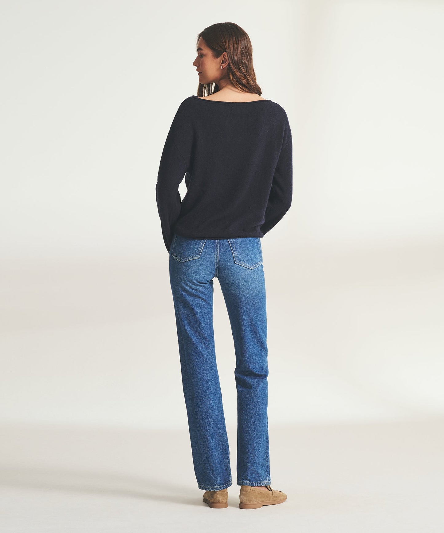 Lightweight Cashmere Relaxed Boatneck Sweater