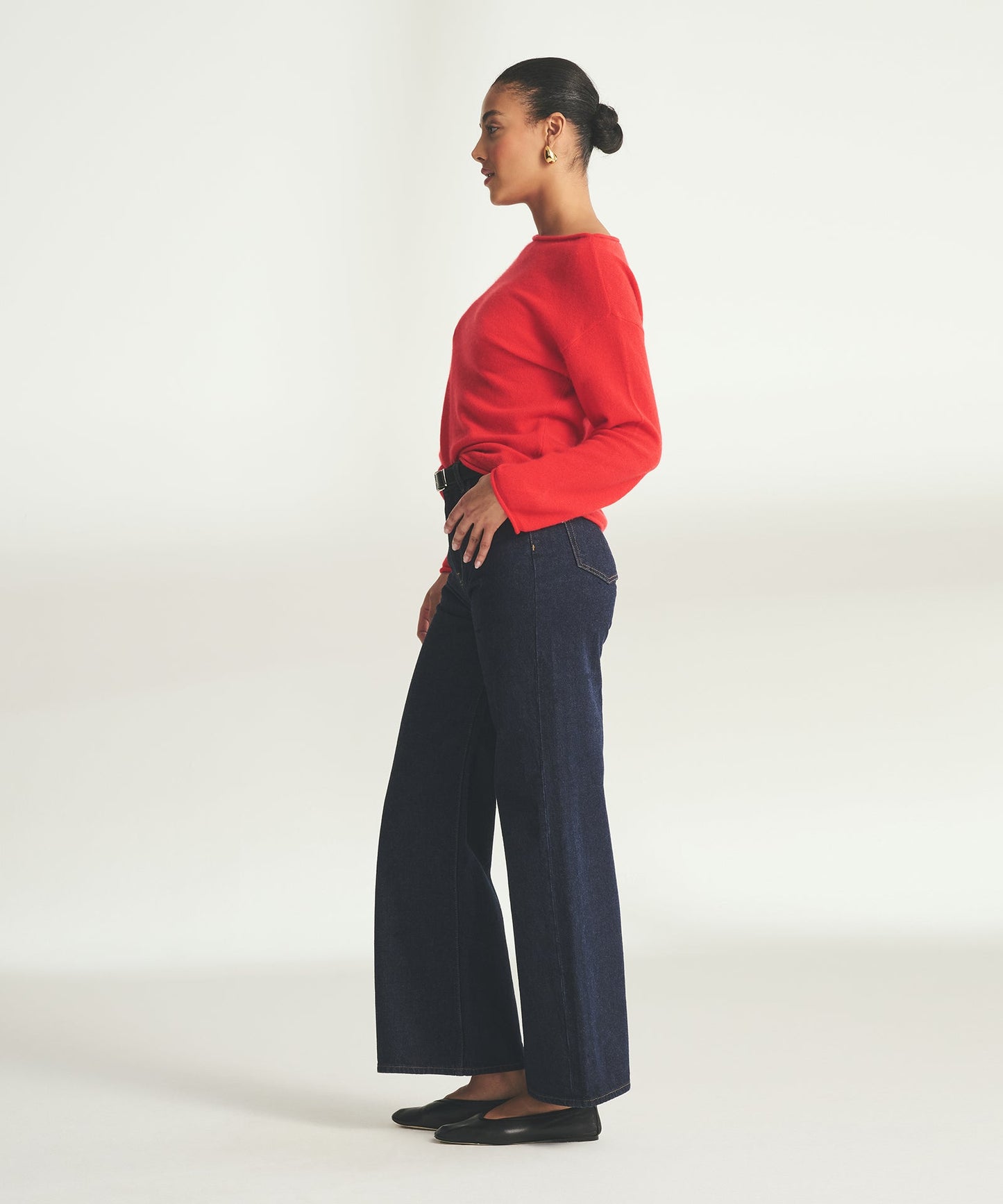 Lightweight Cashmere Relaxed Boatneck Sweater