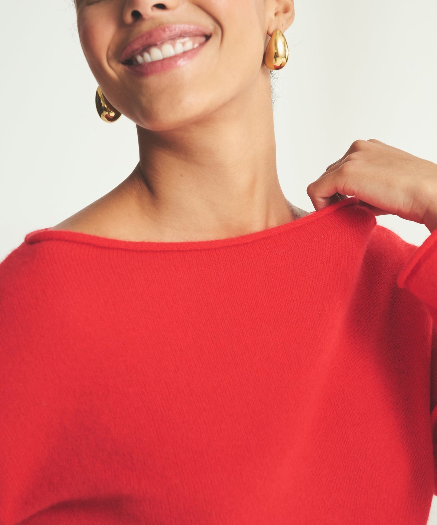 Lightweight Cashmere Relaxed Boatneck Sweater