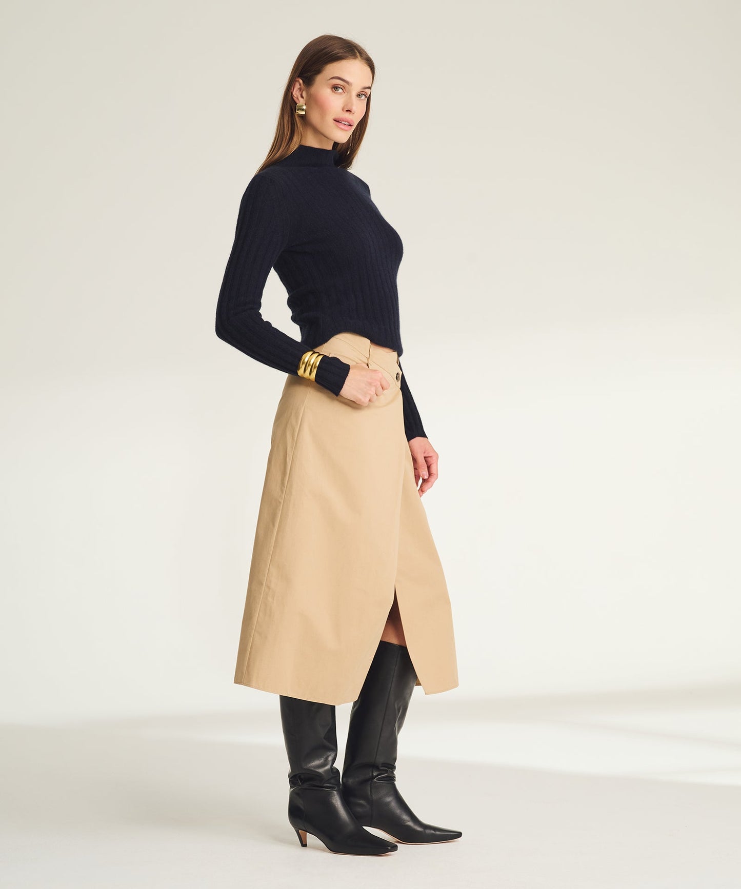 Lightweight Cashmere Ribbed Mockneck Sweater