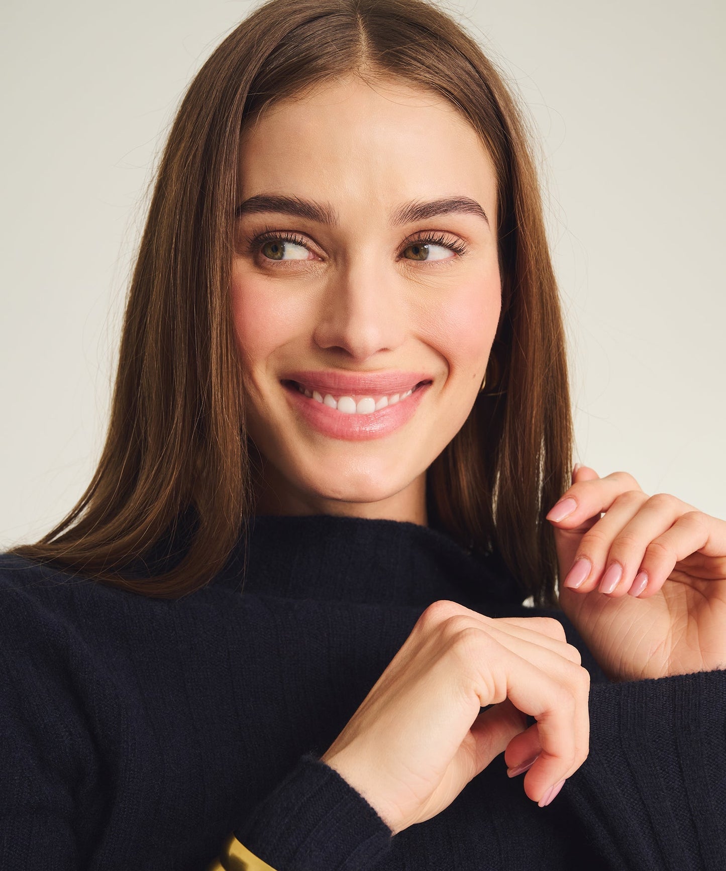 Lightweight Cashmere Ribbed Mockneck Sweater