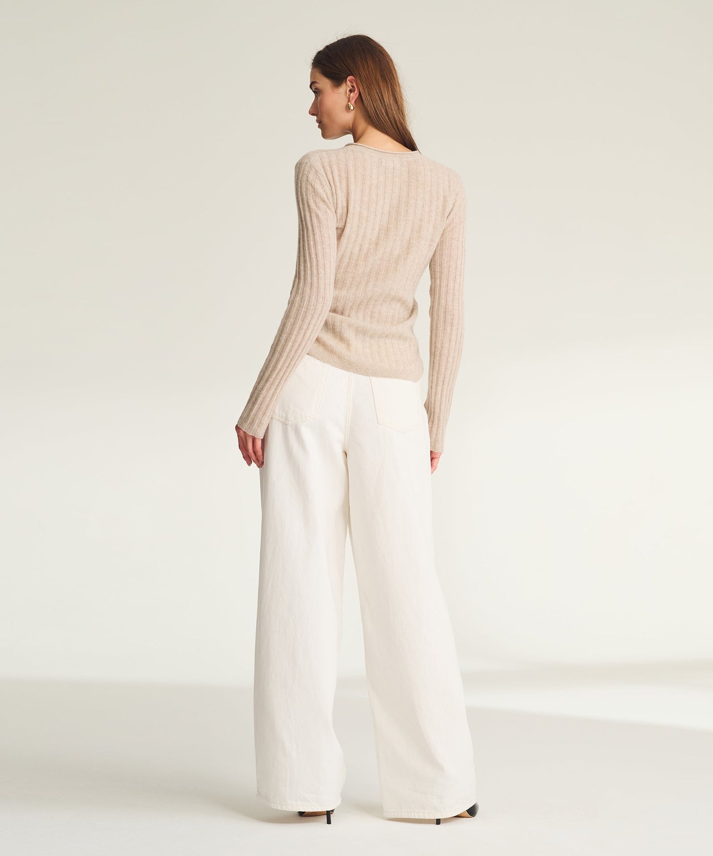 Lightweight Cashmere Ribbed Sweater
