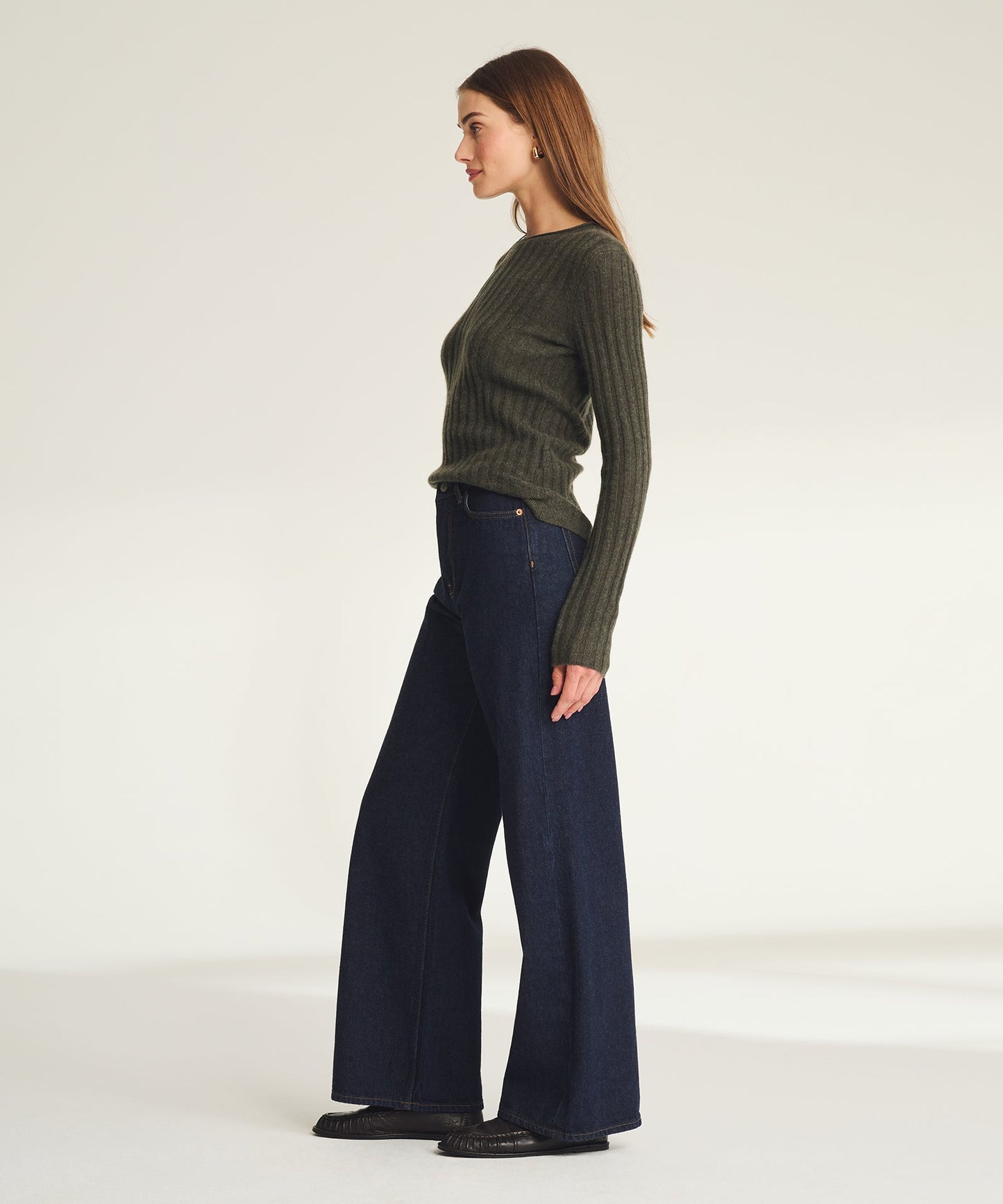 Lightweight Cashmere Ribbed Sweater