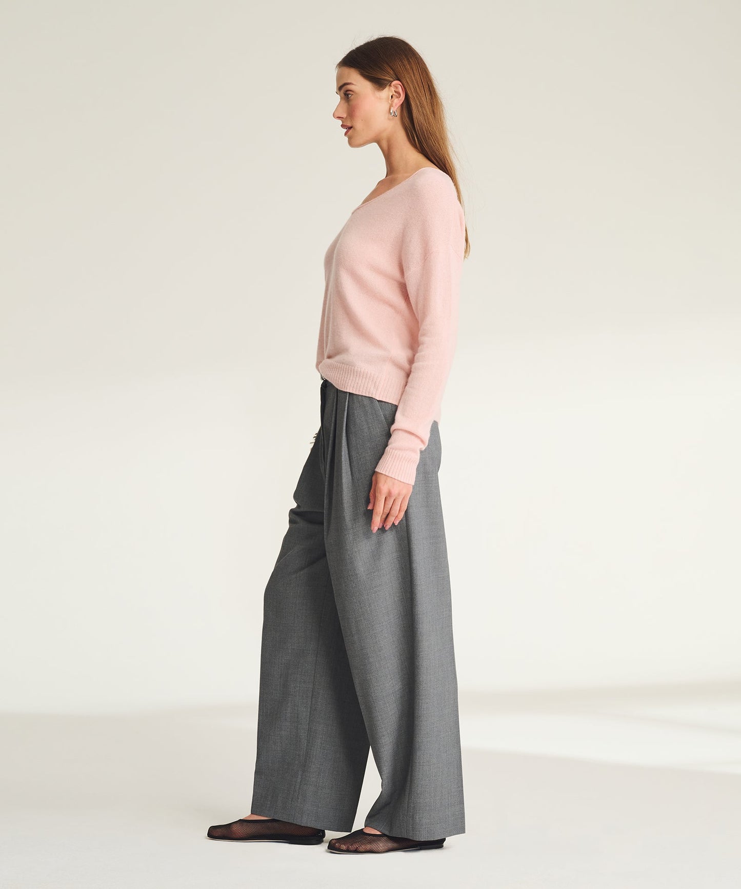 Lightweight Cashmere V-Neck Sweater