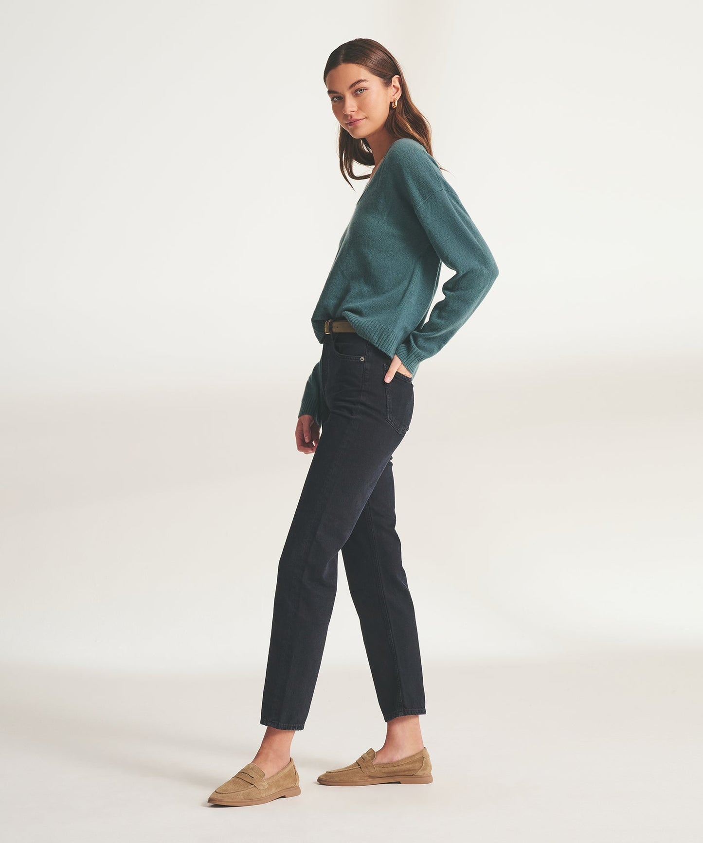 Lightweight Cashmere V-Neck Sweater