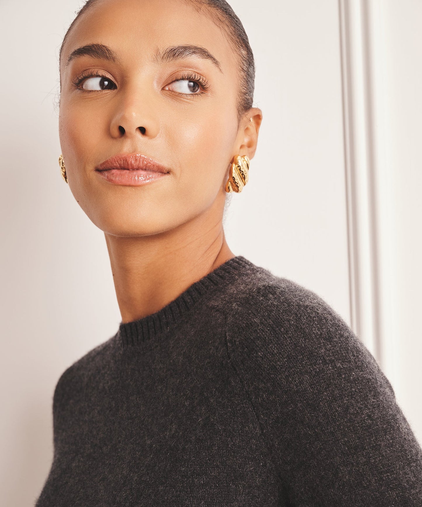 Luxe Cashmere Saddle Crewneck Sweater