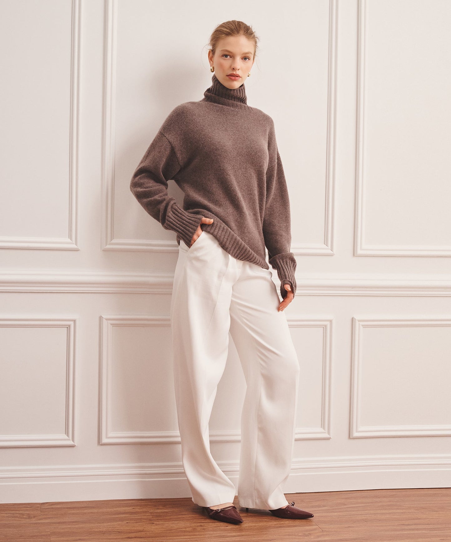 Luxe Cashmere Turtleneck Sweater