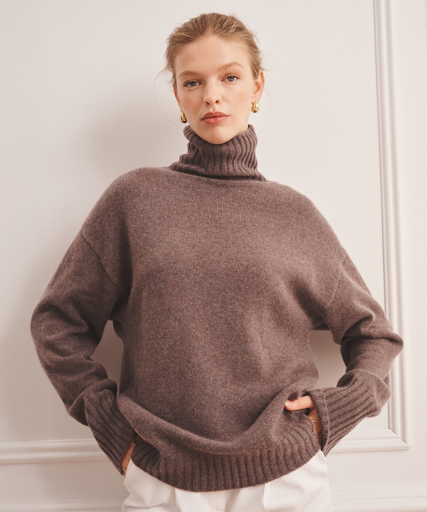 Luxe Cashmere Turtleneck Sweater