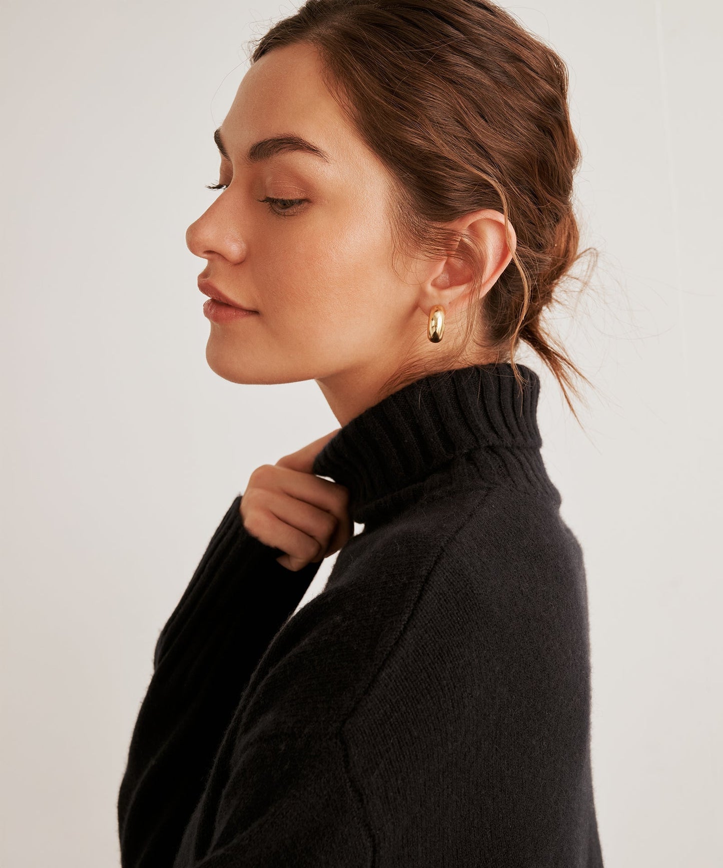 Luxe Cashmere Turtleneck Sweater