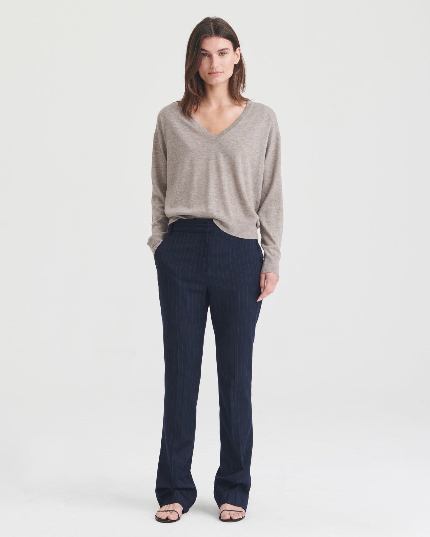 Super Fine Cashmere V-Neck