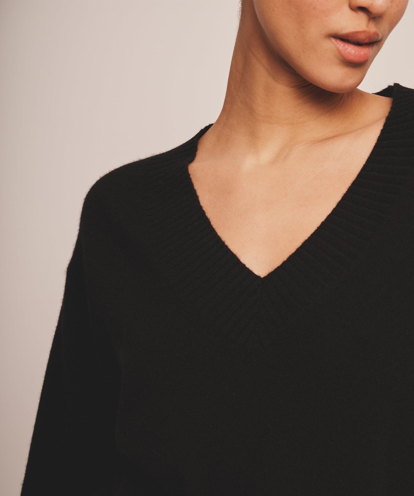 Signature Cashmere Wide Sleeve V-Neck Sweater