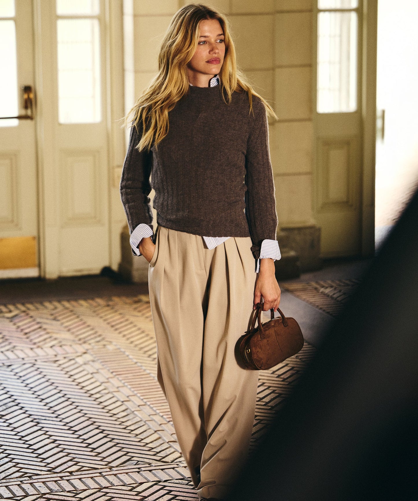 Lightweight Cashmere Ribbed Mockneck Sweater