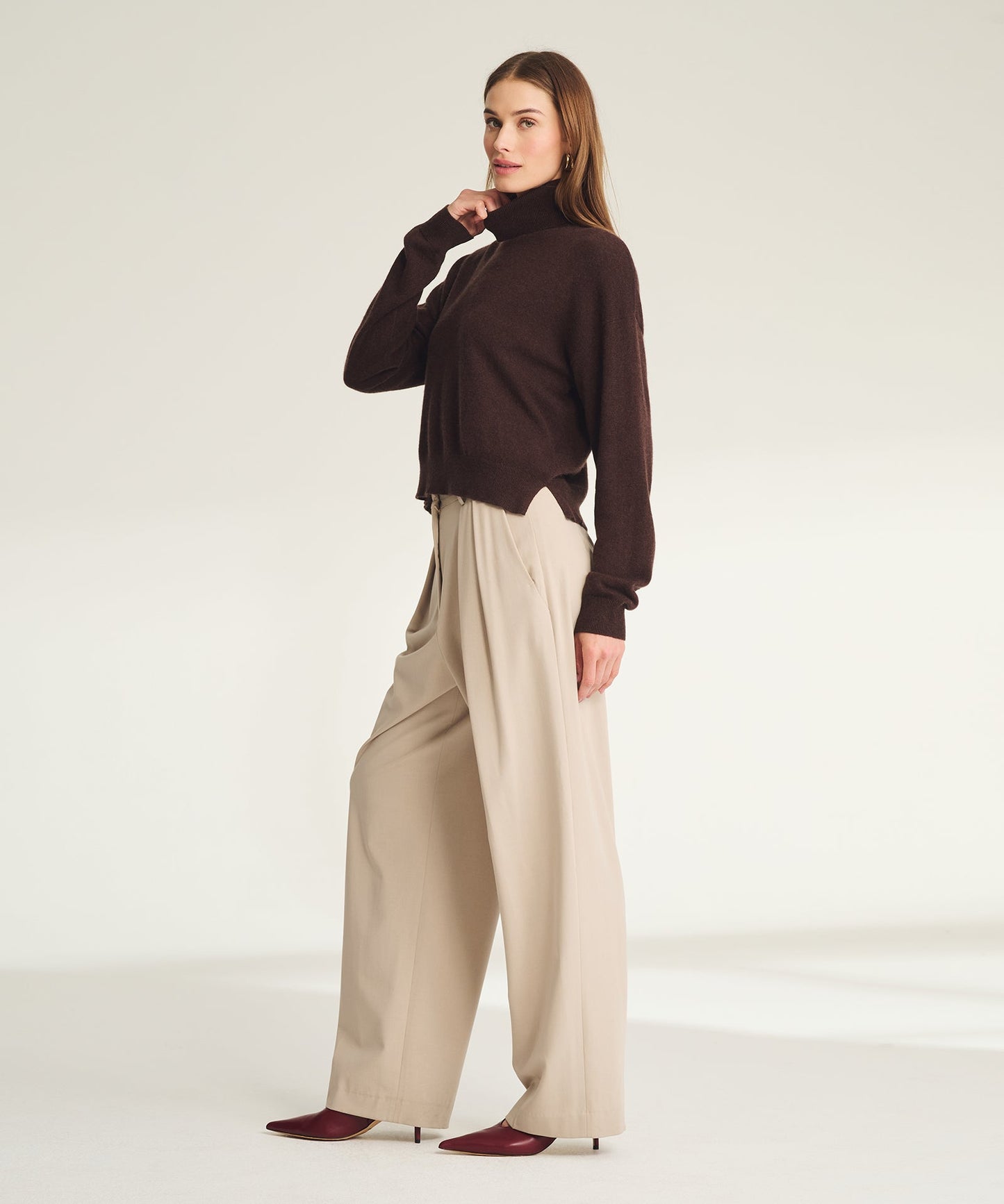 Signature Cashmere Boxy Turtleneck Sweater