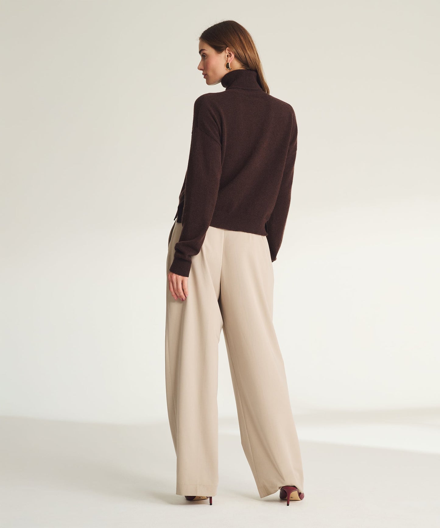 Signature Cashmere Boxy Turtleneck Sweater