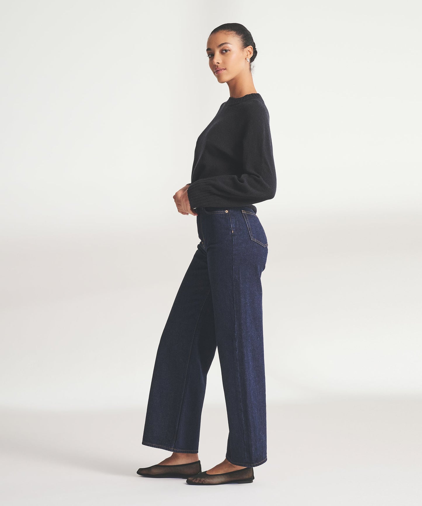 Signature Cashmere Raglan Crewneck Sweater