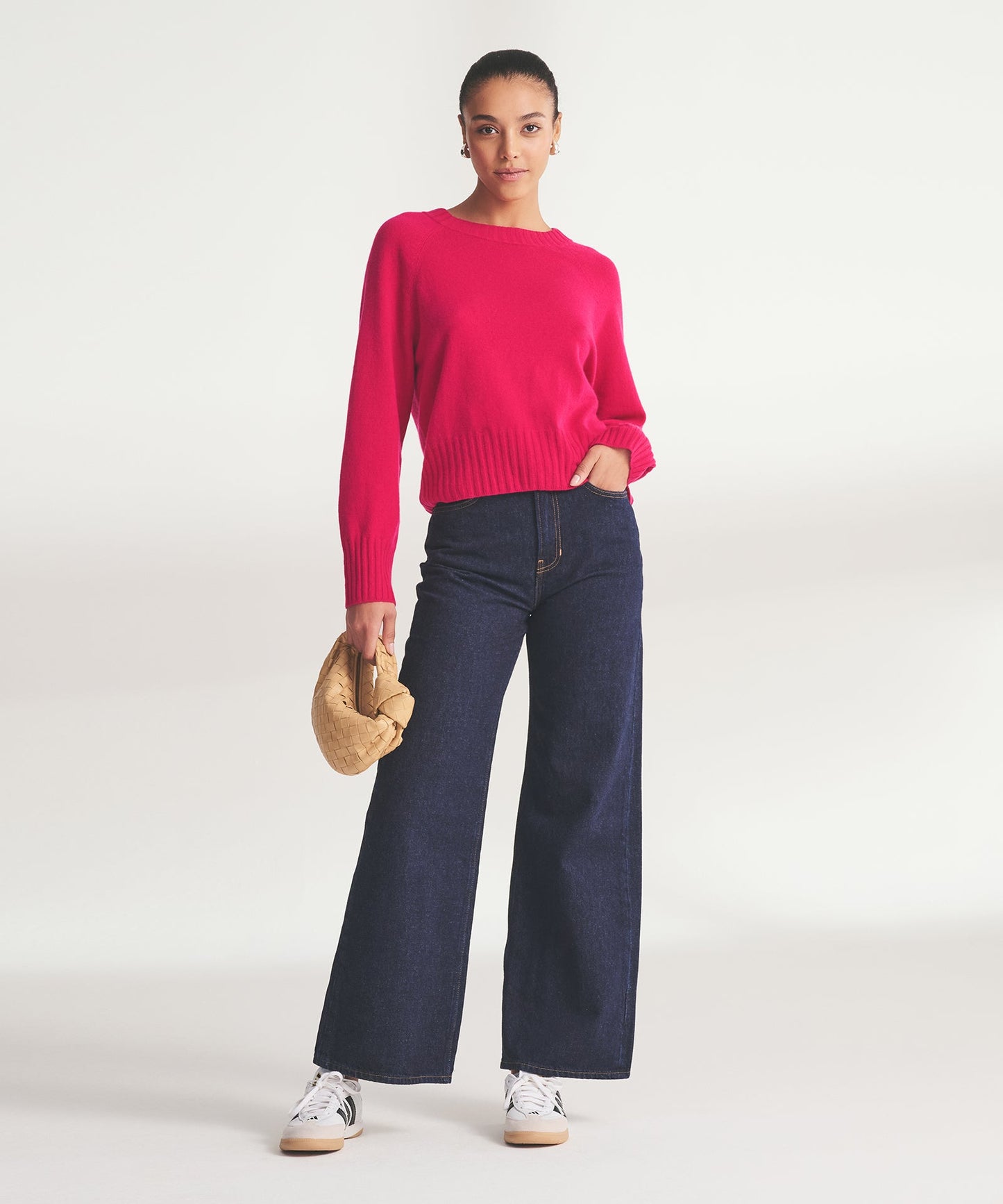 Signature Cashmere Raglan Crewneck Sweater