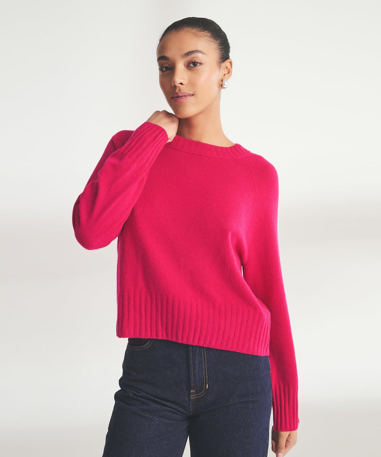 Signature Cashmere Raglan Crewneck Sweater