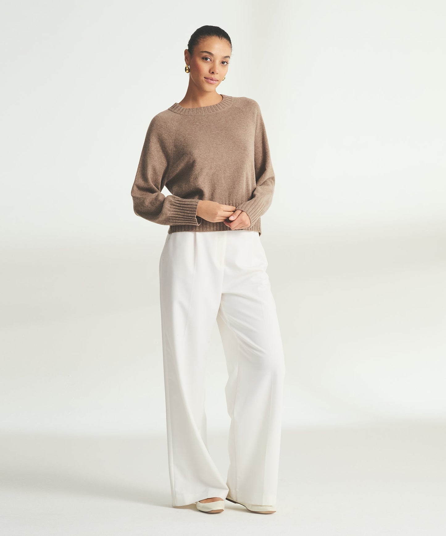 Signature Cashmere Raglan Crewneck Sweater