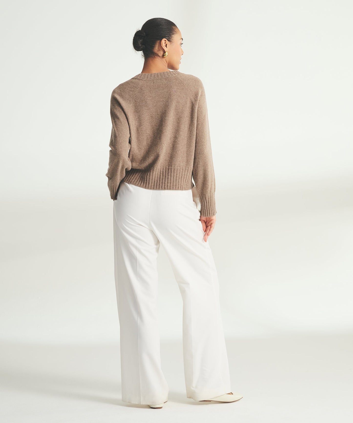 Signature Cashmere Raglan Crewneck Sweater