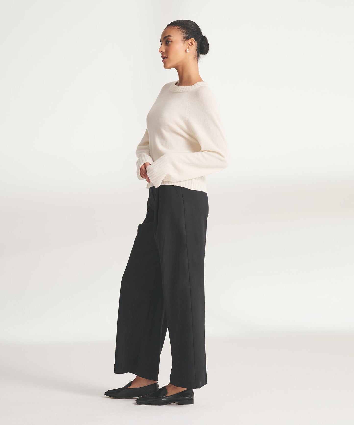 Signature Cashmere Raglan Crewneck Sweater