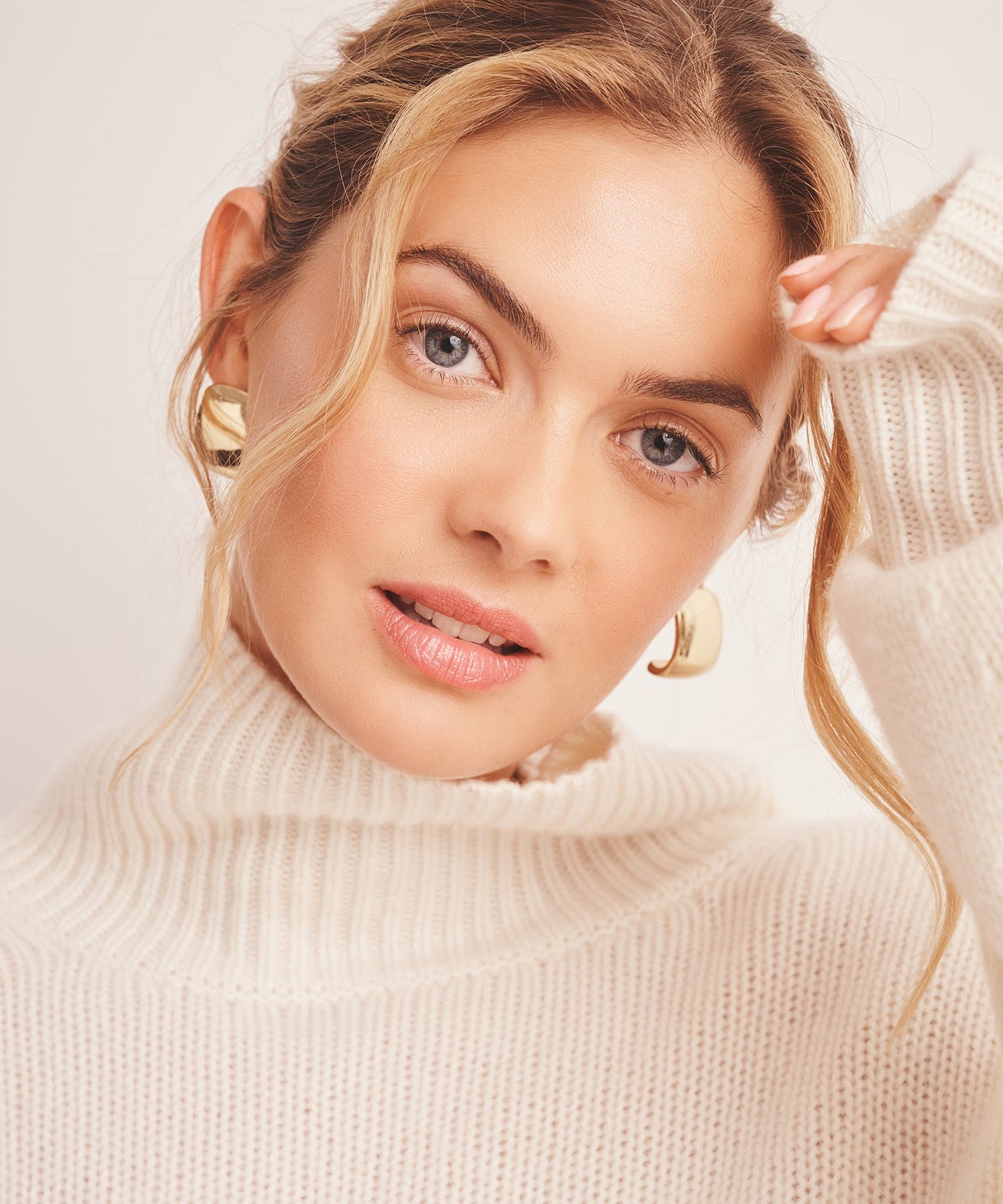 Luxe Cashmere Oversized Turtleneck