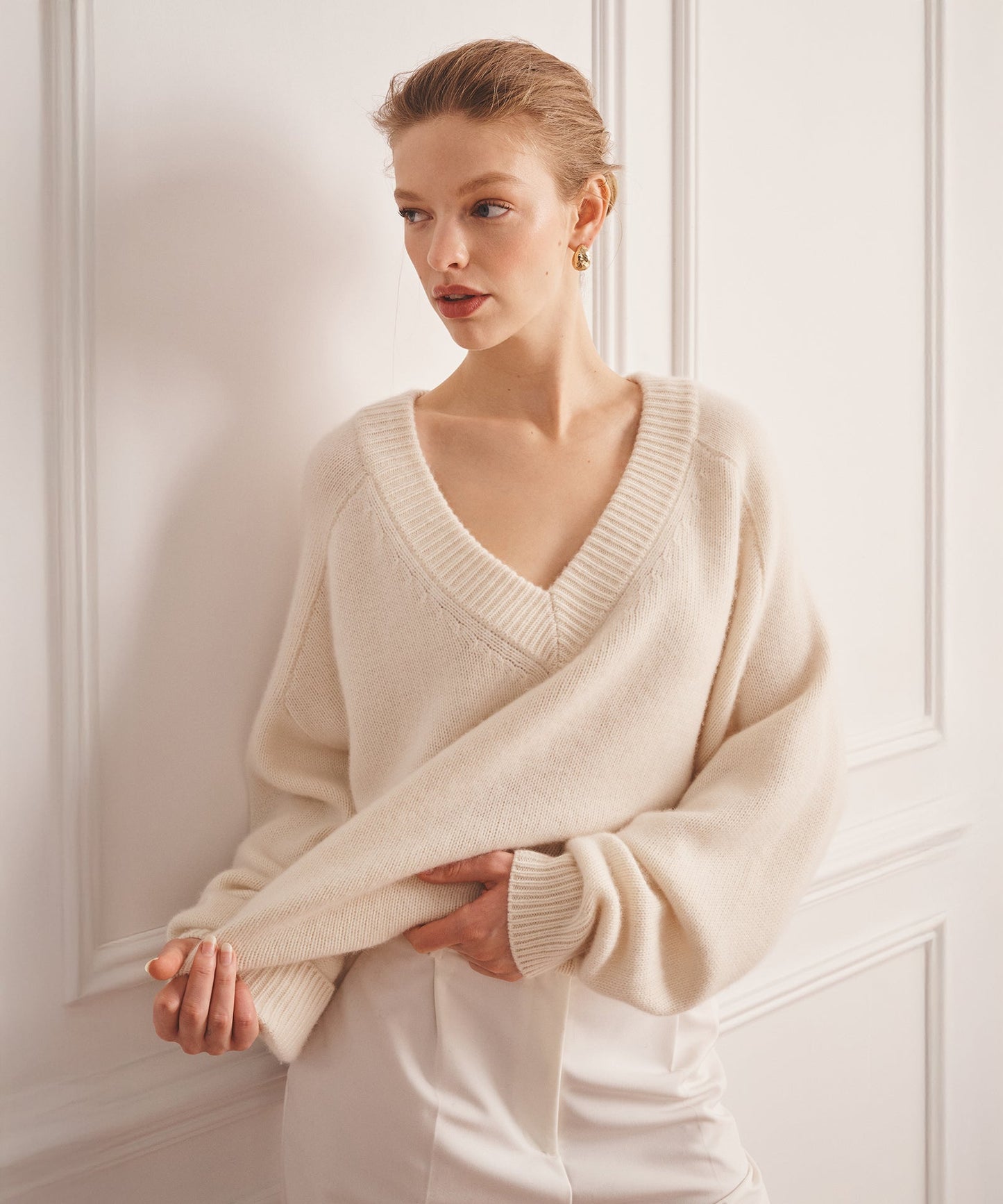 Super Luxe Cashmere V-Neck Sweater