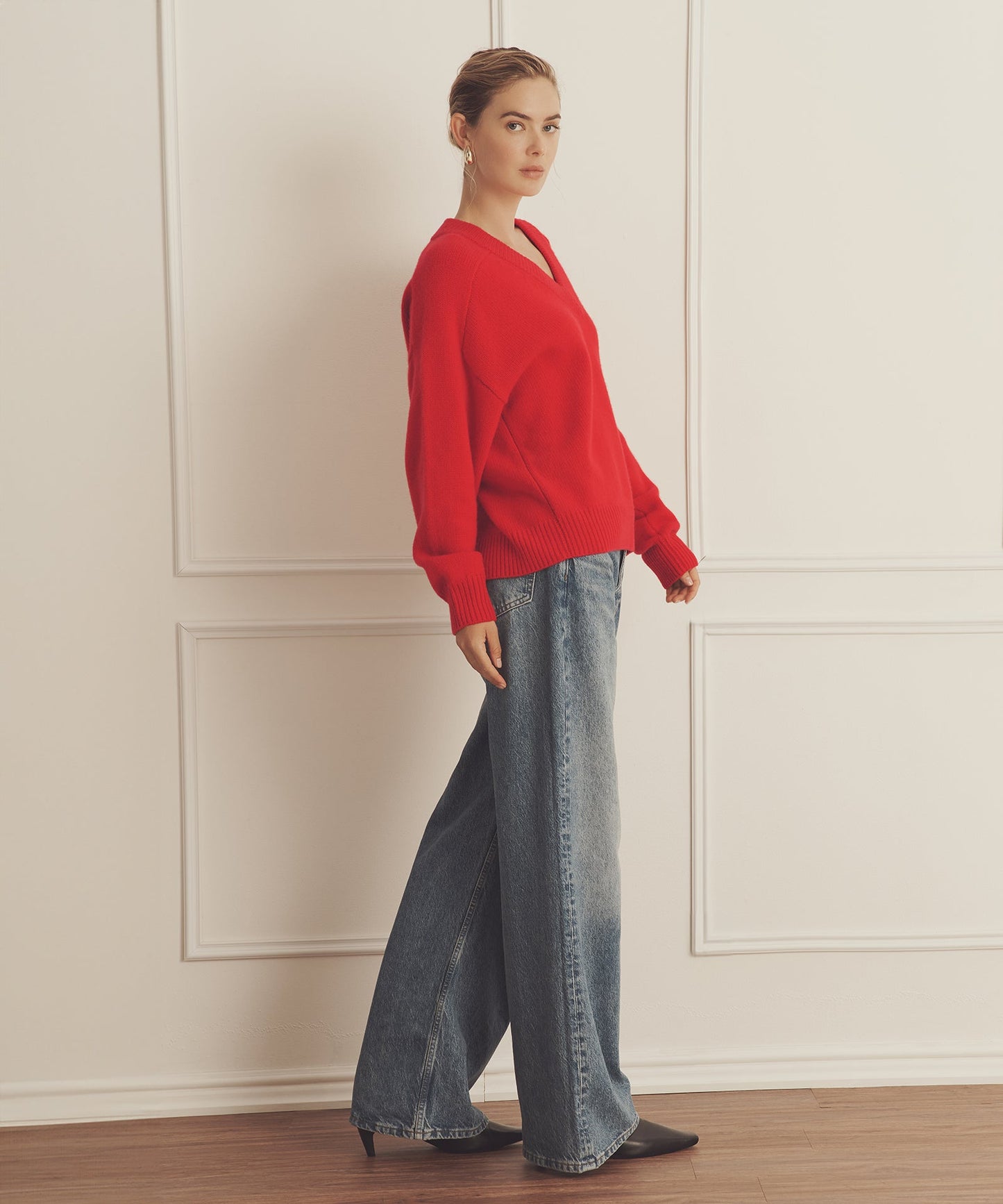 Super Luxe Cashmere V-Neck Sweater